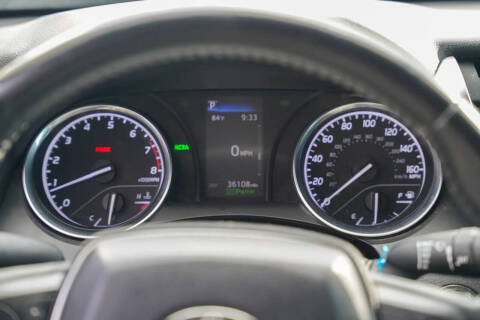 2020 Toyota Camry LE