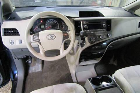2012 Toyota Sienna