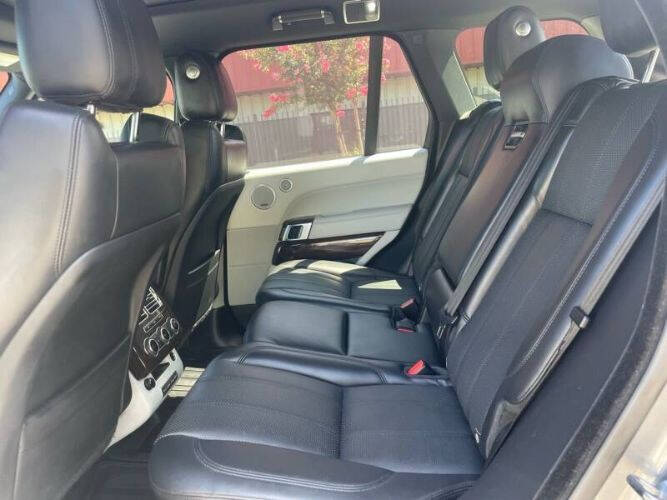 2015 Land Rover Range Rover HSE