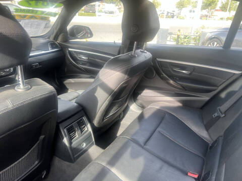 2017 BMW 3 Series 330i