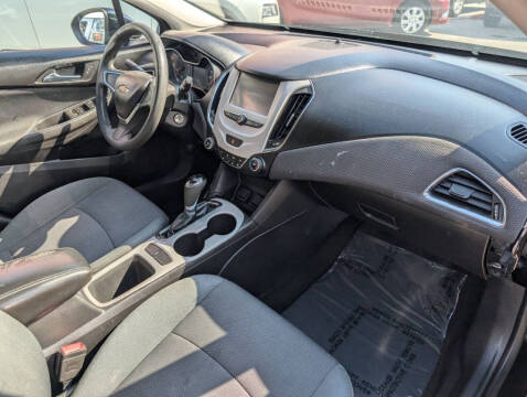 2017 Chevrolet Cruze LS Auto