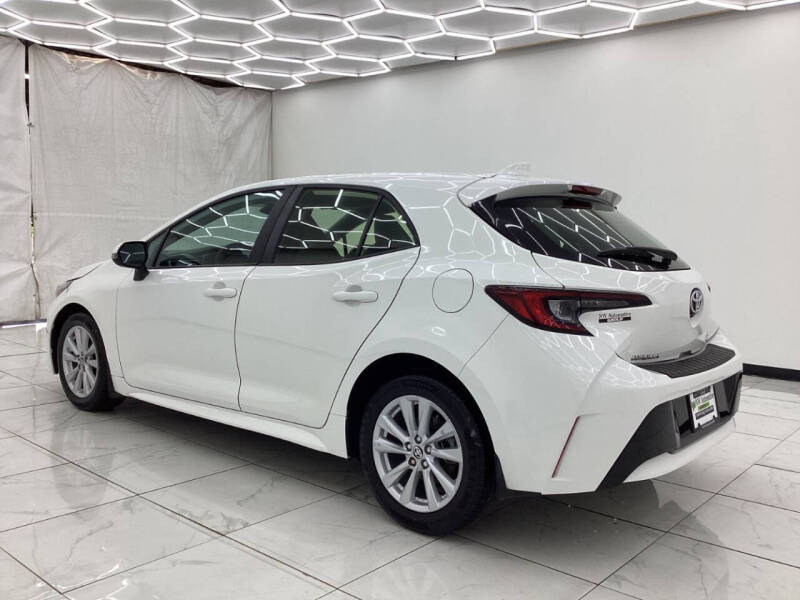 2023 Toyota Corolla Hatchback SE