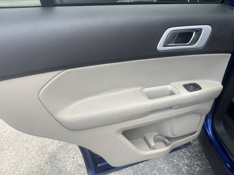 2013 Ford Explorer Limited - Photo 16
