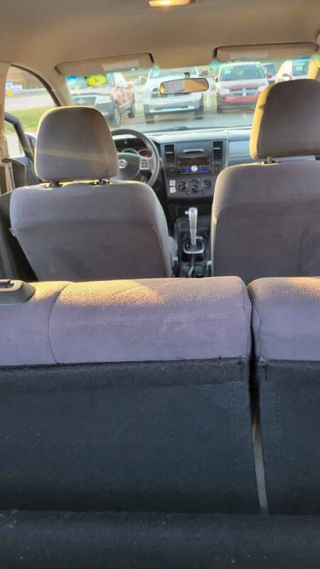 2008 Nissan Versa 1.8 SL