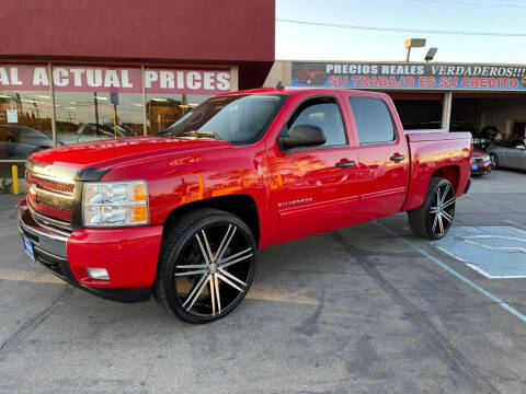 2011 Chevrolet Silverado 1500 for sale at Sanmiguel Motors in South Gate CA