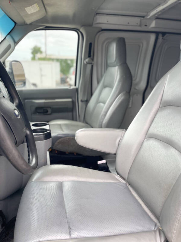 2009 Ford E-Series E-250