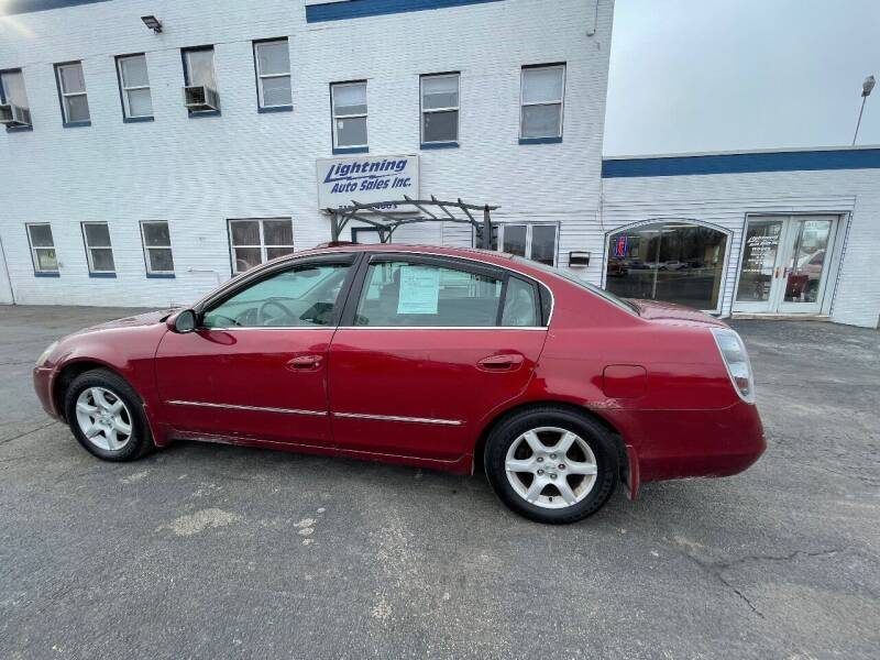 2005 Nissan Altima for sale at Lightning Auto Sales in Springfield IL