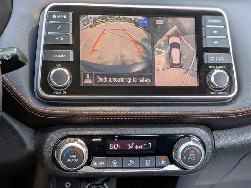 2020 Nissan Kicks SR