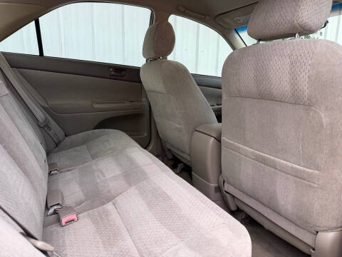 2003 Toyota Camry LE