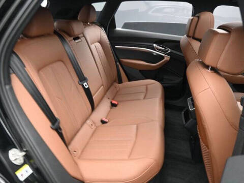 2024 Audi Q8 e-tron quattro Premium Plus