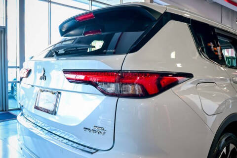 2023 Mitsubishi Outlander PHEV 40th Anniversary