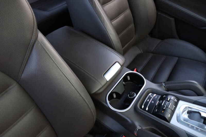 2015 Porsche Cayenne Turbo