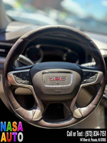 2017 GMC Acadia Denali