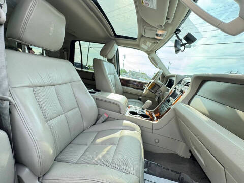 2011 Lincoln Navigator