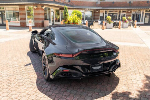 2021 Aston Martin Vantage