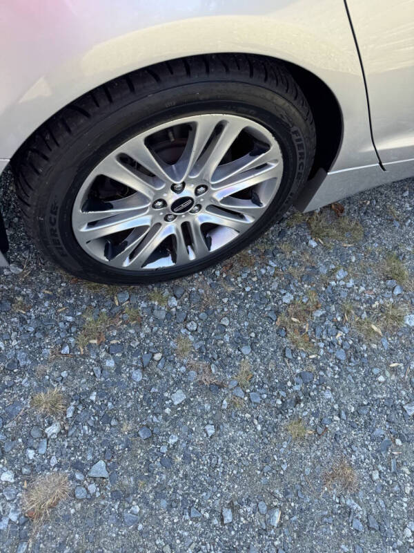 2014 Lincoln MKZ