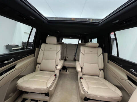 2023 Cadillac Escalade ESV Premium Luxury