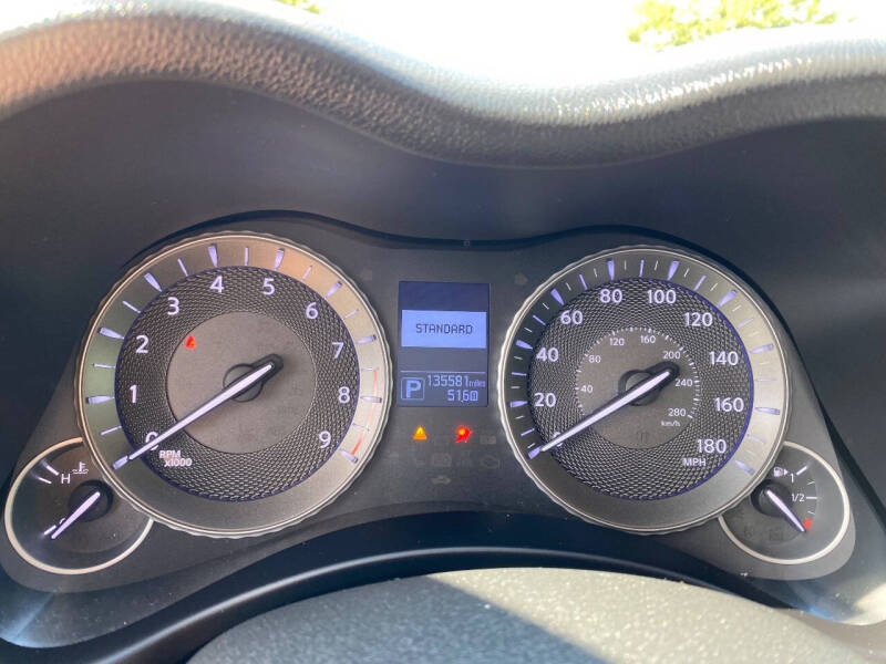 2017 Infiniti Q70 3.7