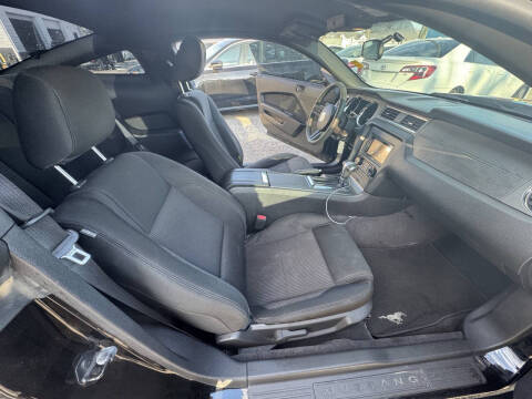 2010 Ford Mustang V6