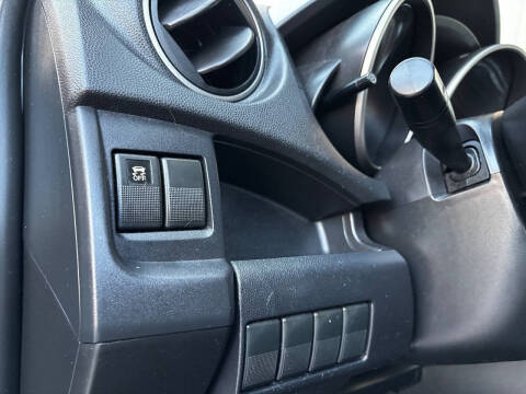 2015 Mazda MAZDA5 Sport