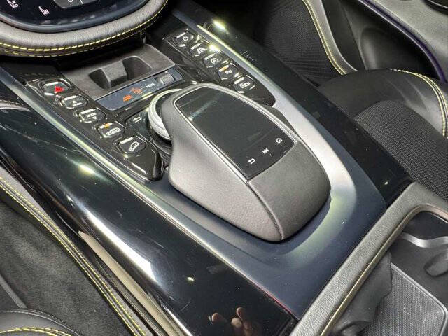 2021 Aston Martin DBX