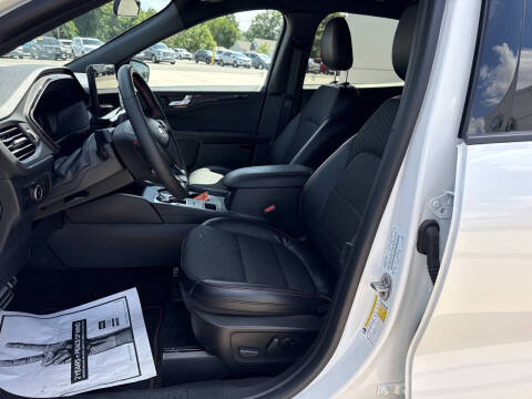 2023 Ford Escape ST-Line Select