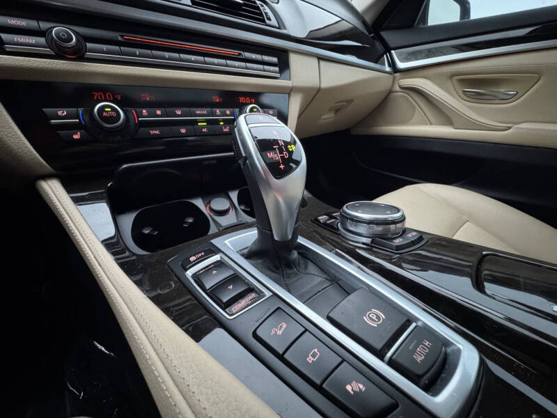 2016 BMW 5 Series 528i xDrive