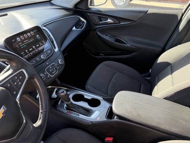 2017 Chevrolet Malibu LT