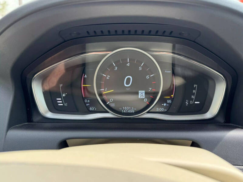 2016 Volvo XC60 T6 Platinum