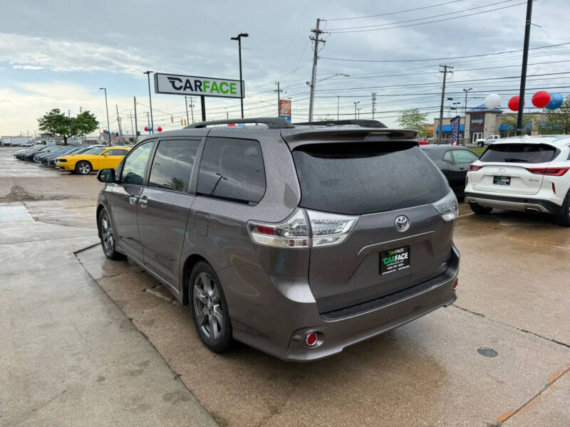 2017 Toyota Sienna