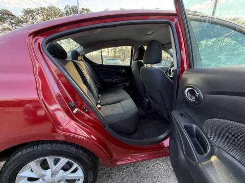 2017 Nissan Versa 1.6 SV