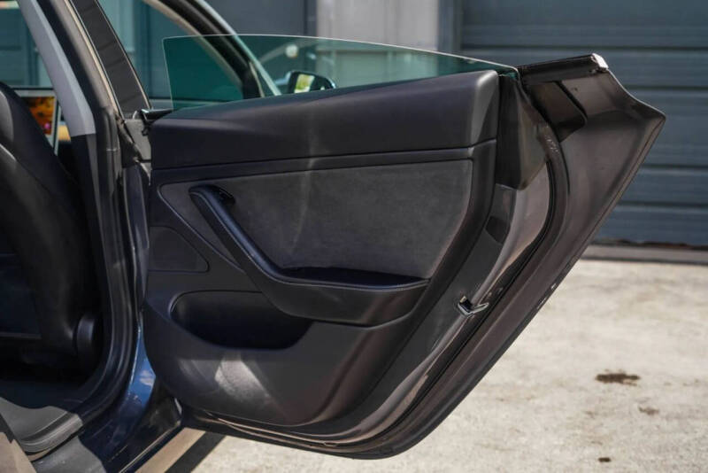 2020 Tesla Model 3 Performance