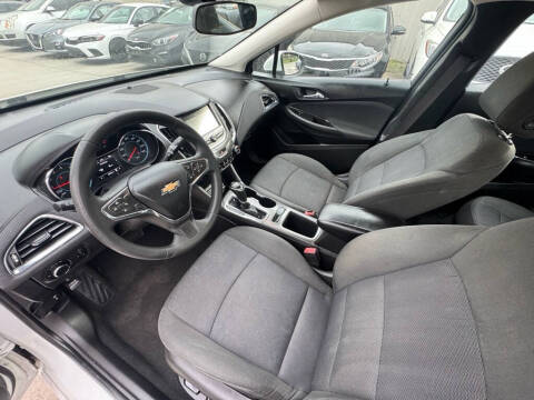 2017 Chevrolet Cruze LT Auto