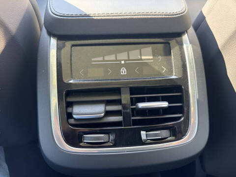 2024 Volvo XC90 B5 Core Bright Theme