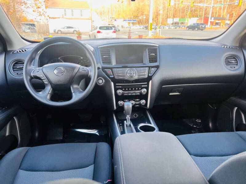 2017 Nissan Pathfinder