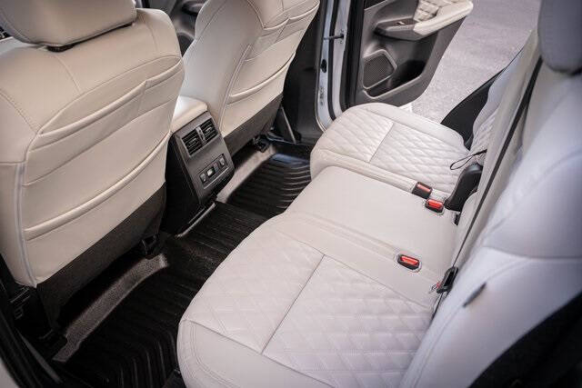 2023 Mitsubishi Outlander PHEV SEL