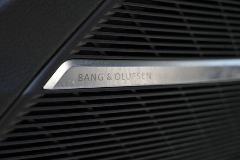 2022 Audi SQ7 4.0T quattro Premium Plus