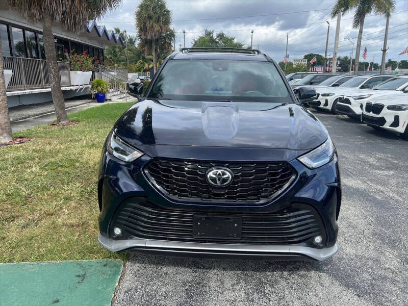 2022 Toyota Highlander XSE