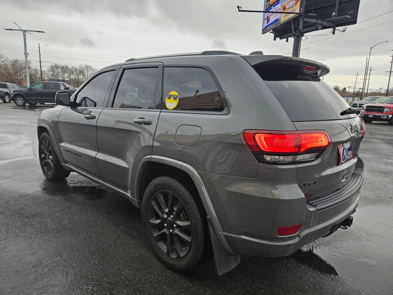 2020 Jeep Grand Cherokee Altitude