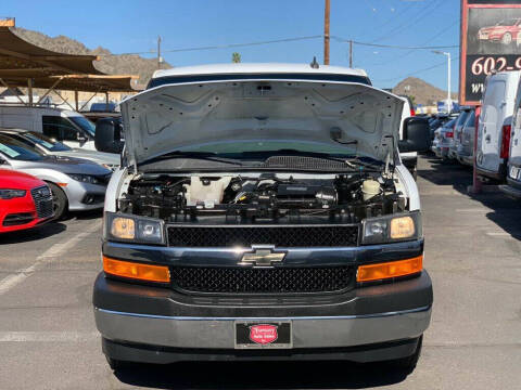 2017 Chevrolet Express LT 3500