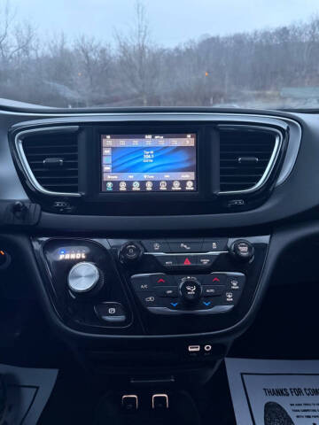 2018 Chrysler Pacifica Touring Plus