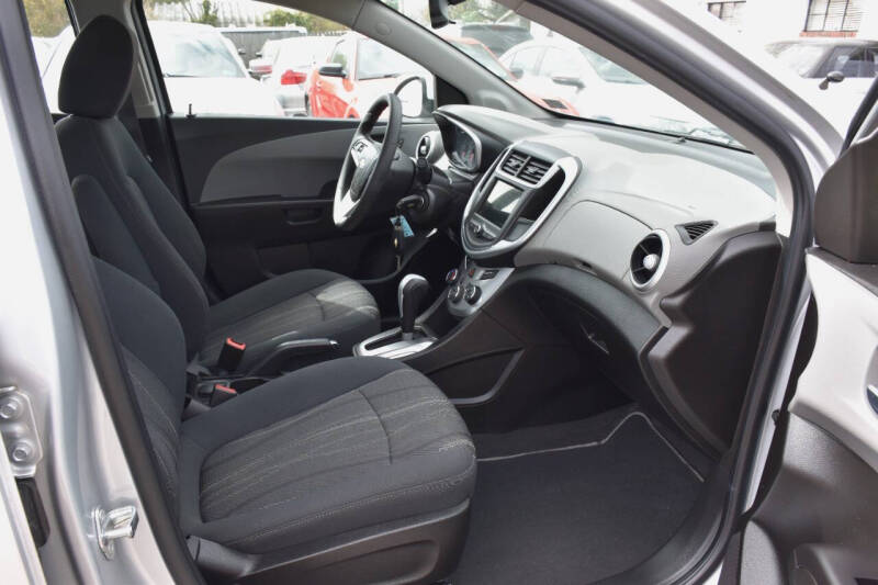 2019 Chevrolet Sonic LT Auto