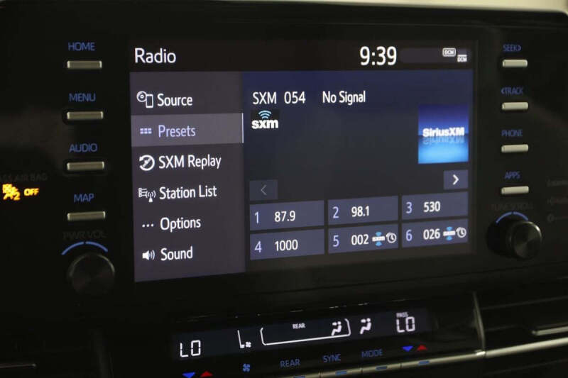 2021 Toyota Sienna LE 8-Passenger