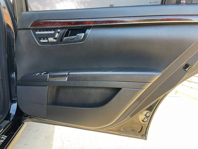 2012 Mercedes-Benz S-Class S 550 4MATIC