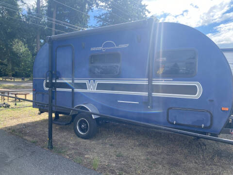 2017 Winnebago Winniedrop 170S