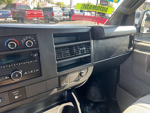 2016 GMC Savana 2500