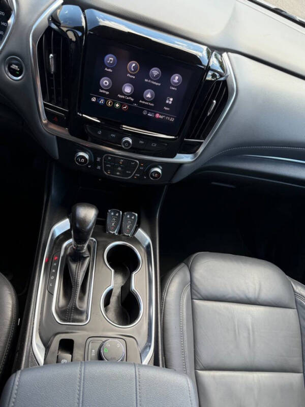 2021 Chevrolet Traverse LT Leather
