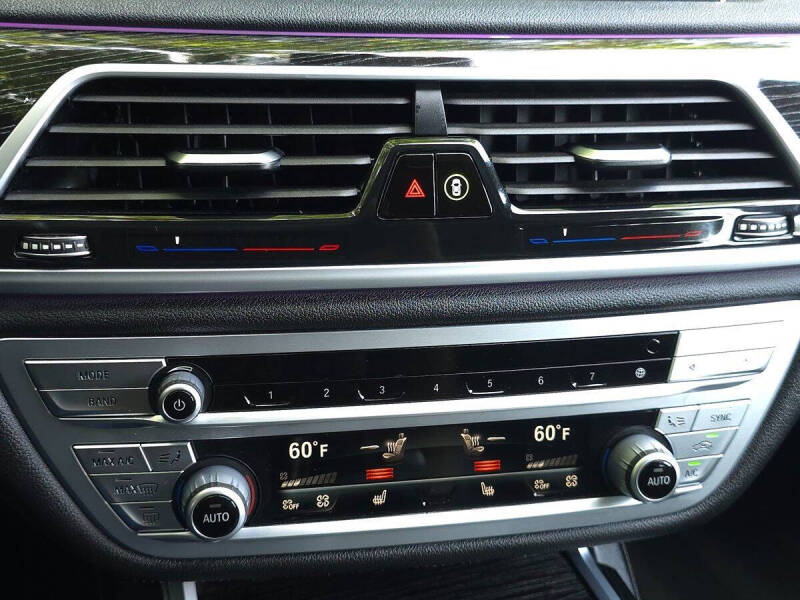 2022 BMW 7 Series 740i xDrive