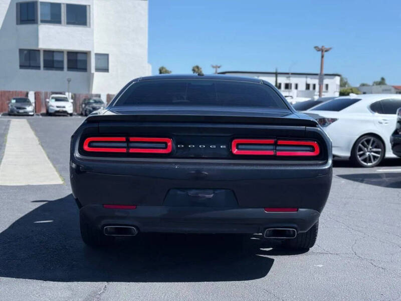 2017 Dodge Challenger
