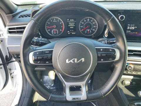 2023 Kia K5